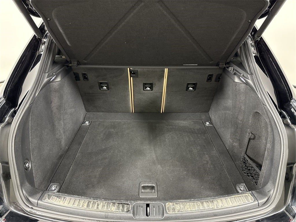 2021 Porsche Macan AWD