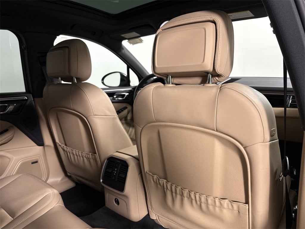 2021 Porsche Macan AWD