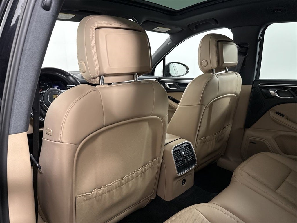 2021 Porsche Macan AWD