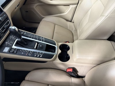 2021 Porsche Macan AWD