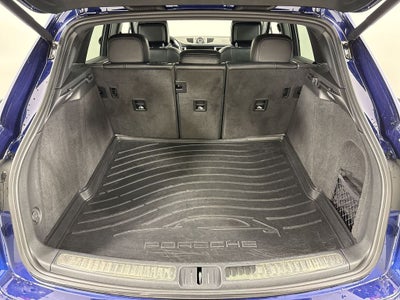 2023 Porsche Macan T