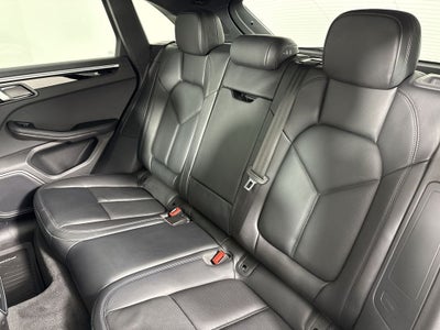 2023 Porsche Macan T
