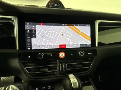 2023 Porsche Macan T