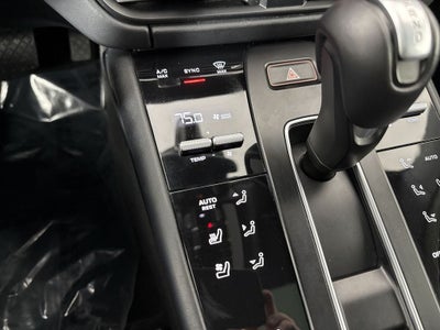 2023 Porsche Macan T