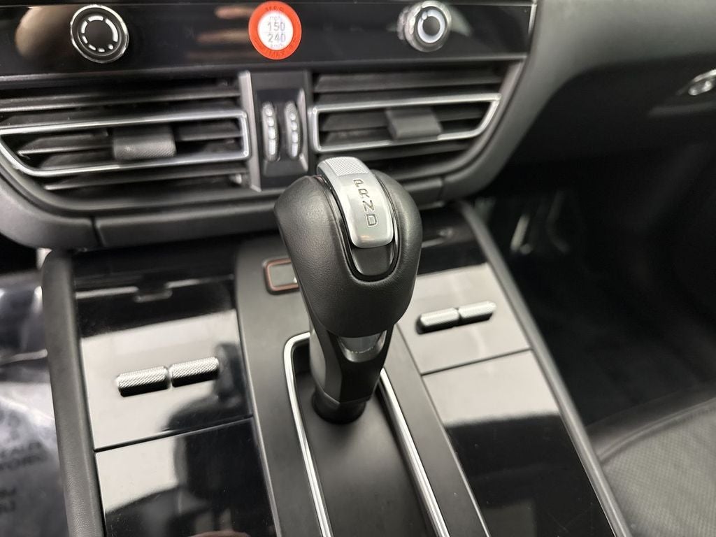 2023 Porsche Macan T