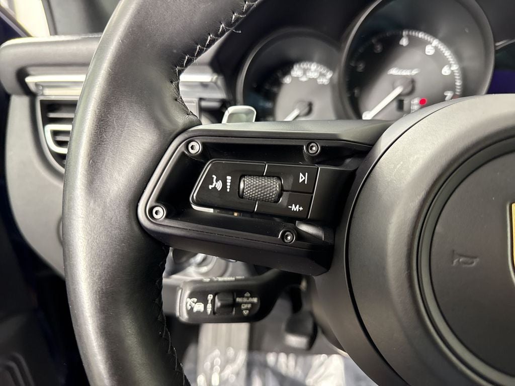 2023 Porsche Macan T