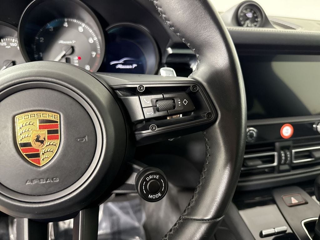 2023 Porsche Macan T