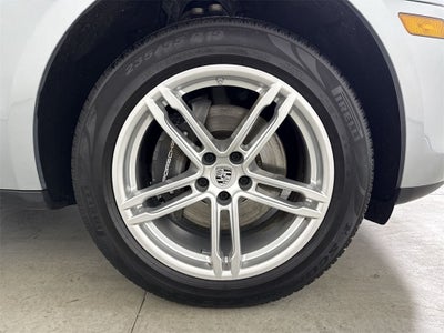 2023 Porsche Macan AWD