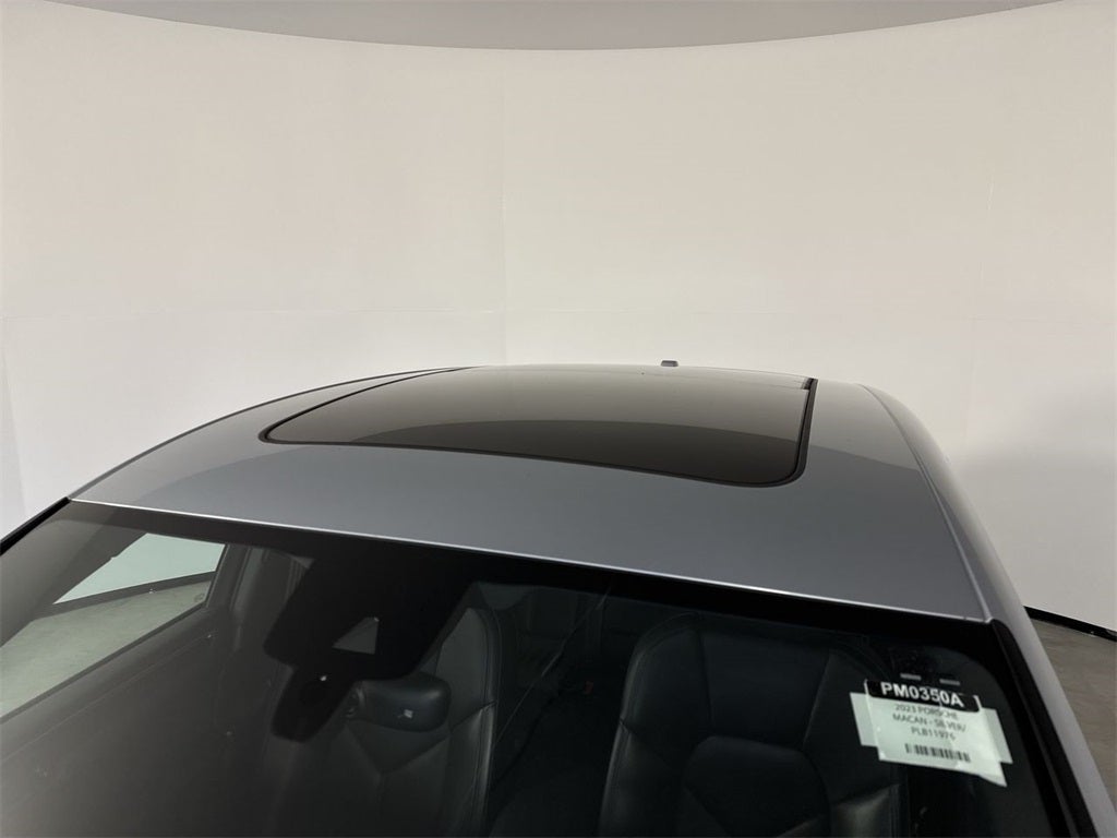 2023 Porsche Macan AWD