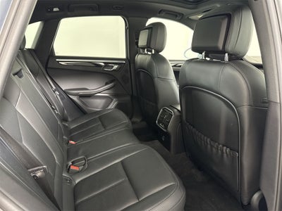 2023 Porsche Macan AWD