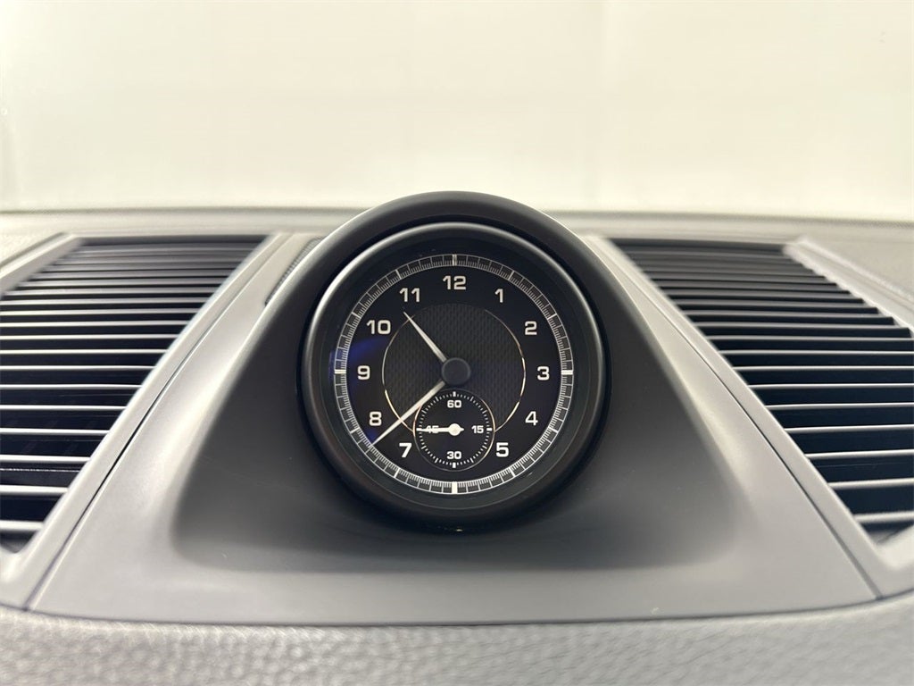 2023 Porsche Macan AWD