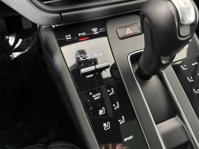 2023 Porsche Macan AWD