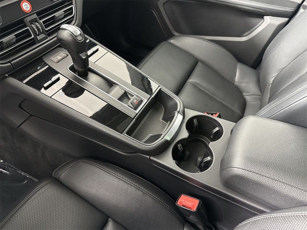 2023 Porsche Macan AWD