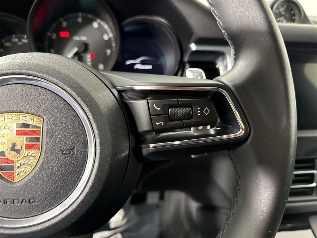 2023 Porsche Macan AWD