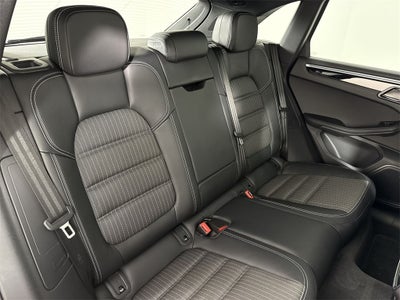 2024 Porsche Macan AWD