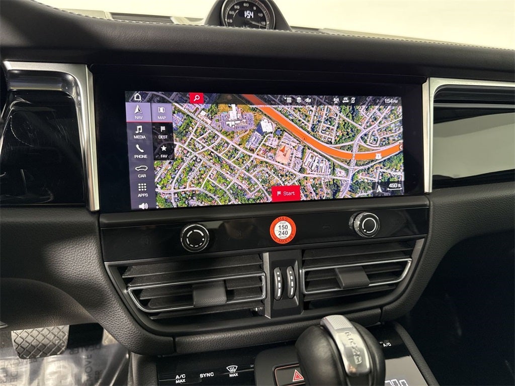 2024 Porsche Macan AWD