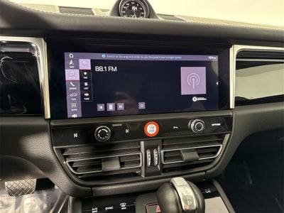 2024 Porsche Macan AWD