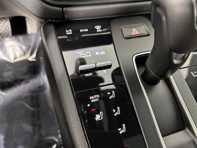 2024 Porsche Macan AWD