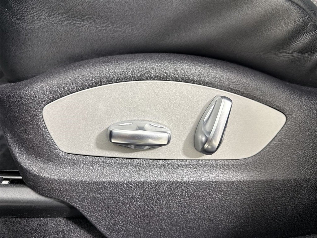 2024 Porsche Macan AWD