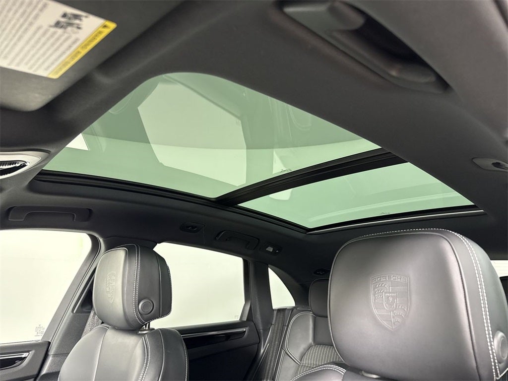 2024 Porsche Macan AWD