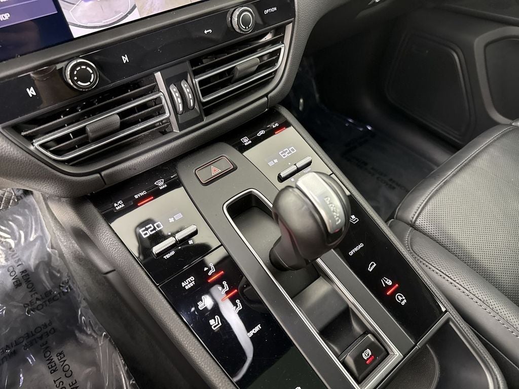 2024 Porsche Macan Macan (MY24)
