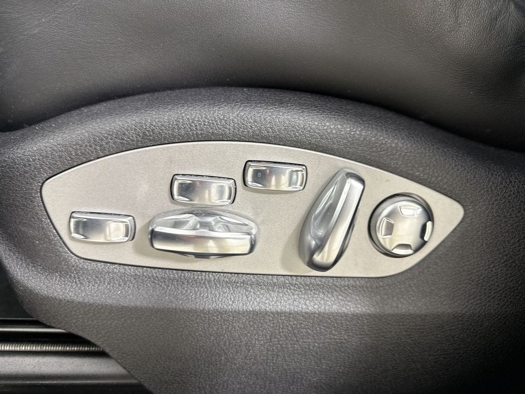 2024 Porsche Macan Macan (MY24)