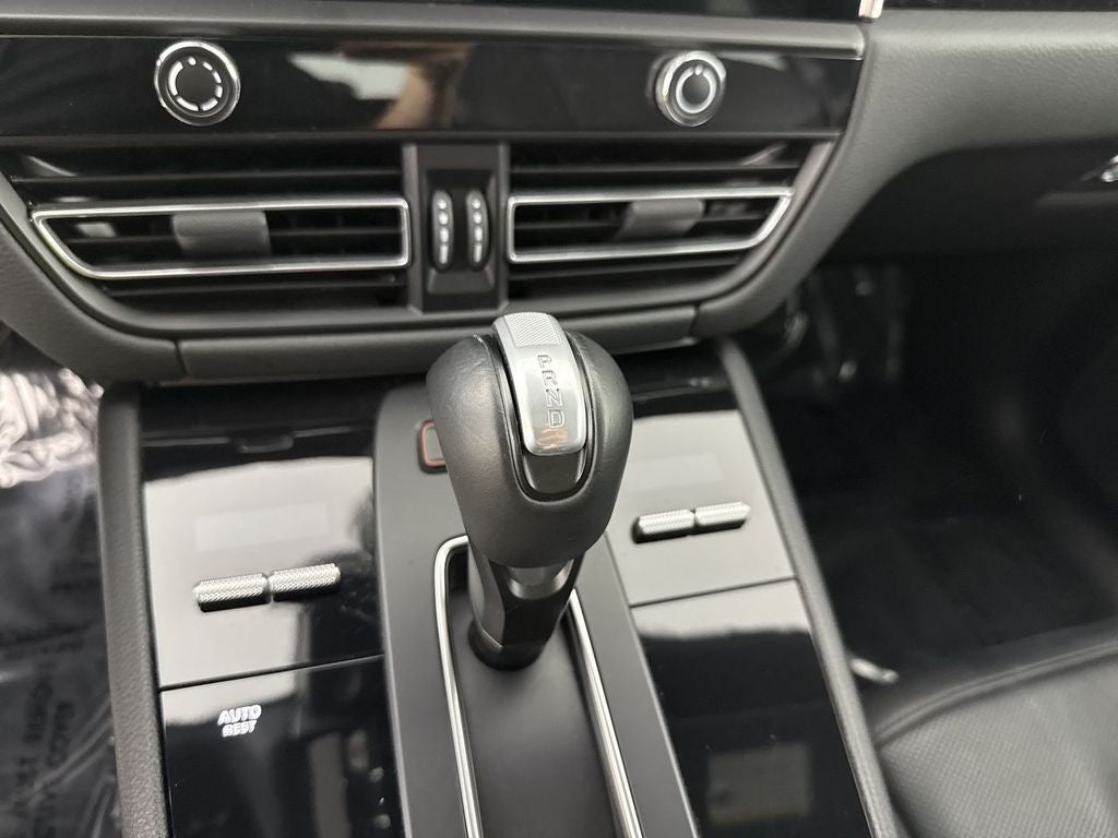 2024 Porsche Macan Macan (MY24)