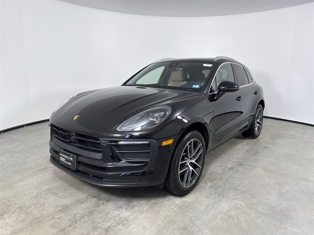 2025 Porsche Macan AWD