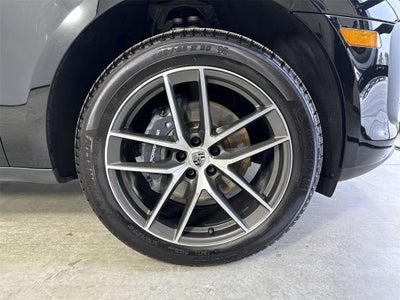 2025 Porsche Macan AWD
