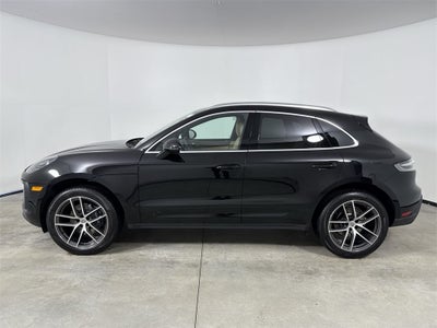 2025 Porsche Macan AWD