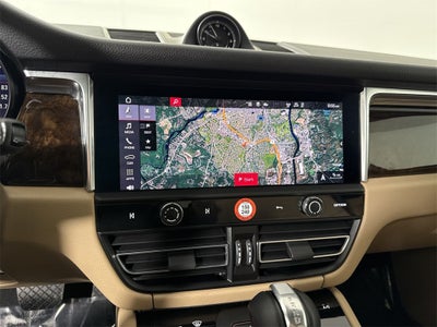 2025 Porsche Macan AWD