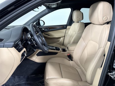 2025 Porsche Macan AWD