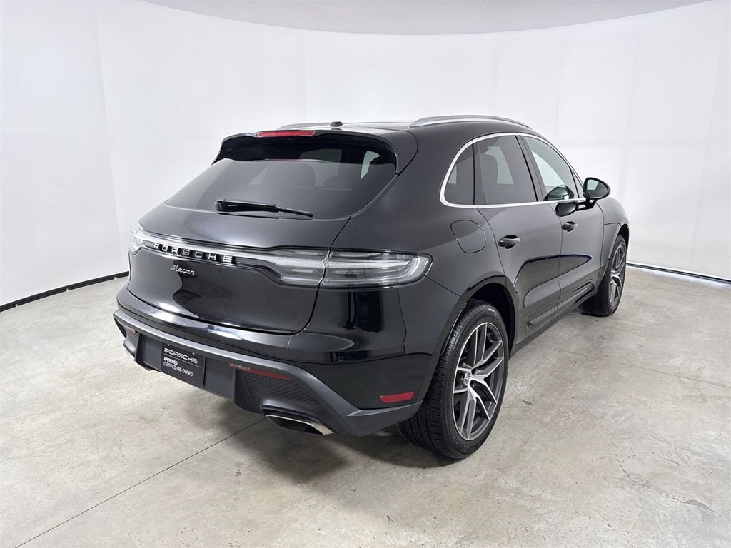 2025 Porsche Macan AWD