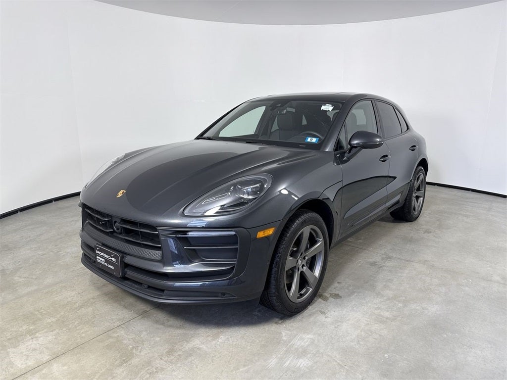 2025 Porsche Macan AWD