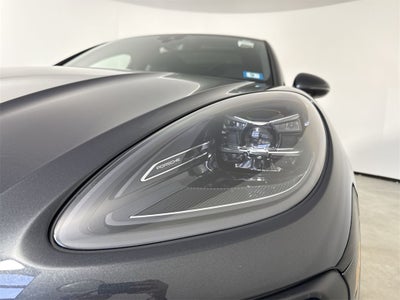 2025 Porsche Macan AWD