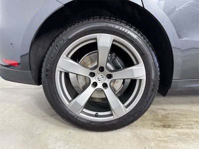 2025 Porsche Macan AWD