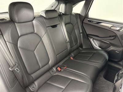 2025 Porsche Macan AWD