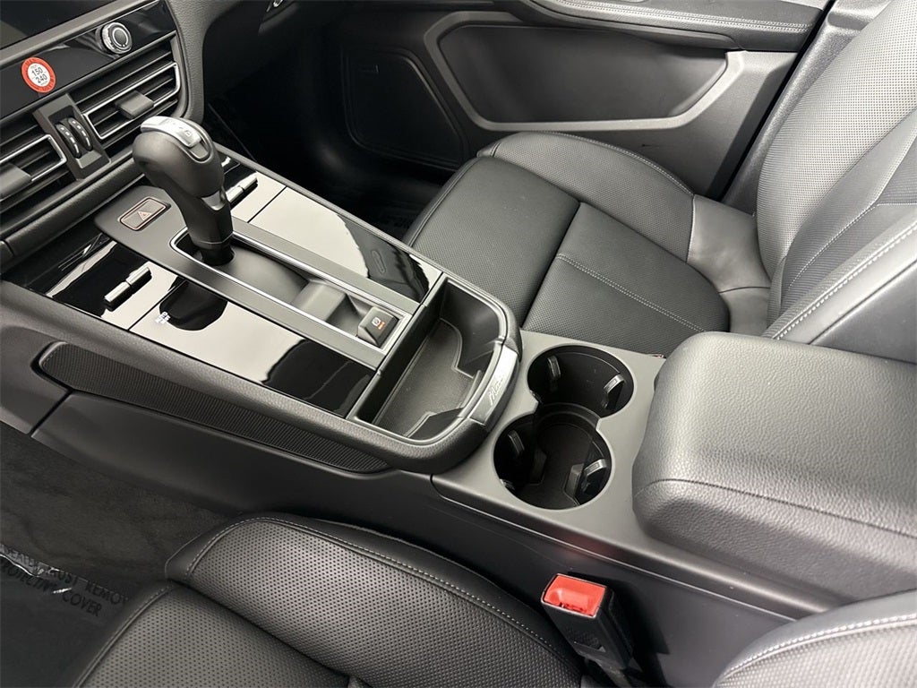 2025 Porsche Macan AWD