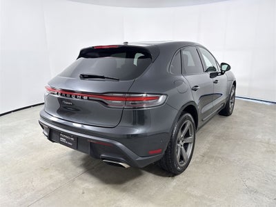 2025 Porsche Macan AWD