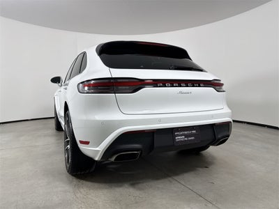 2025 Porsche Macan AWD