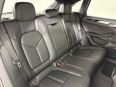 2025 Porsche Macan AWD
