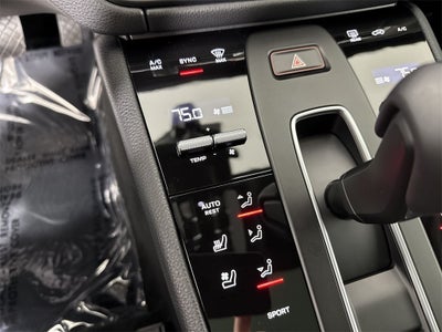 2025 Porsche Macan AWD