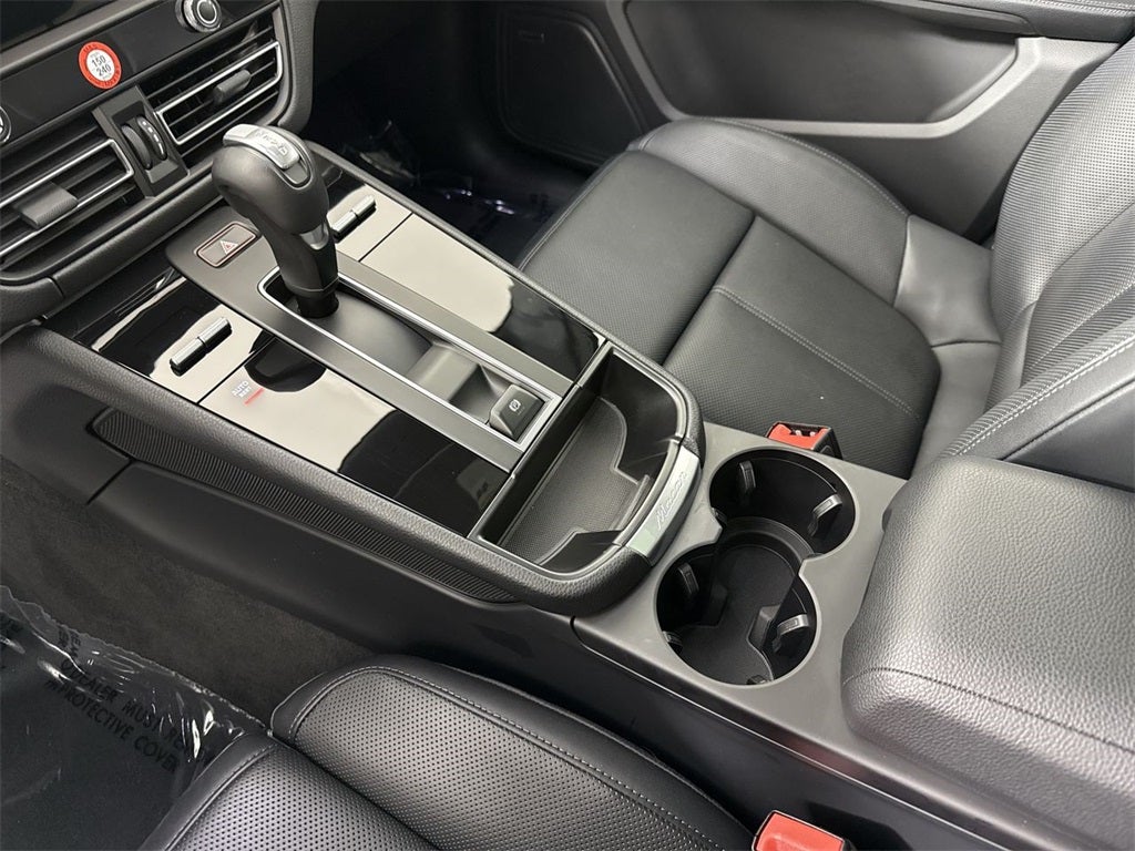 2025 Porsche Macan AWD