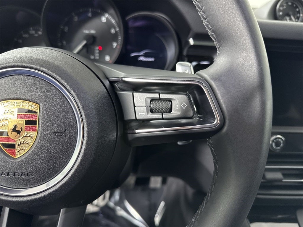 2025 Porsche Macan AWD