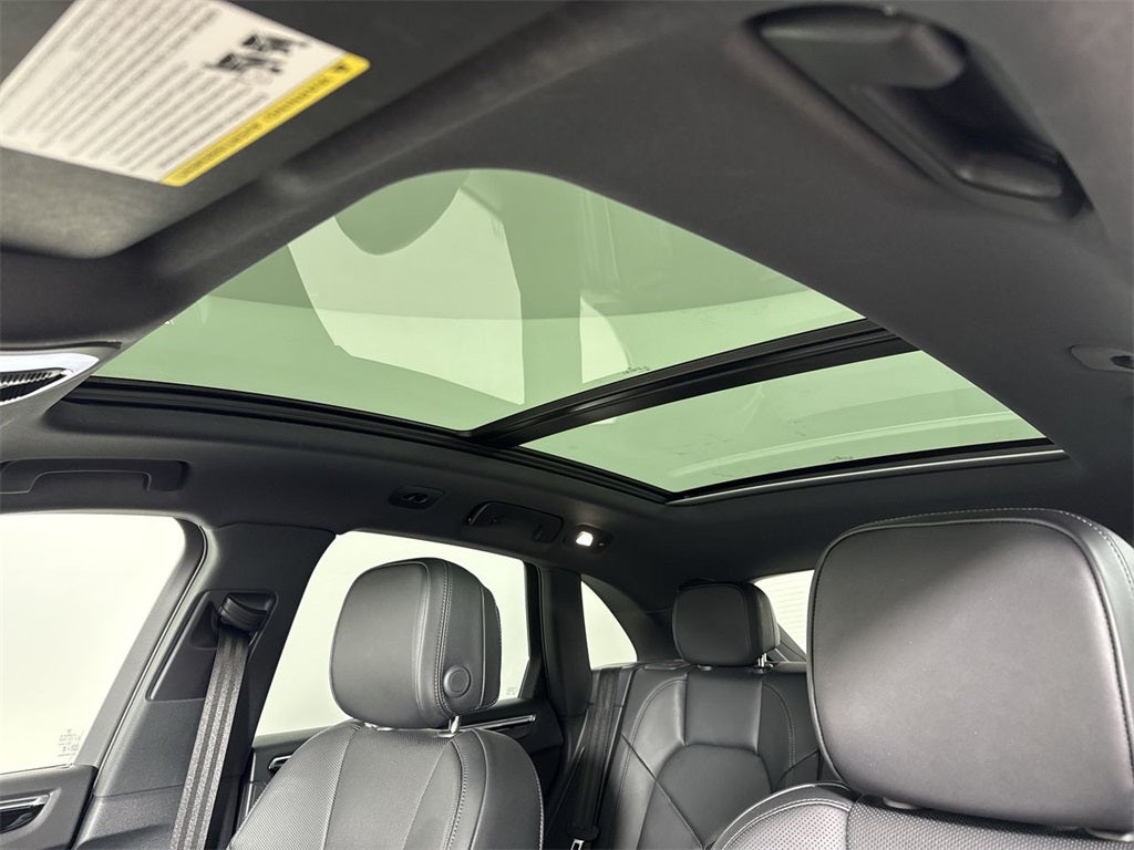 2025 Porsche Macan AWD