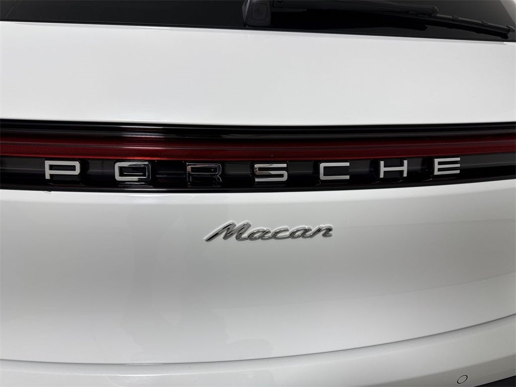 2025 Porsche Macan AWD