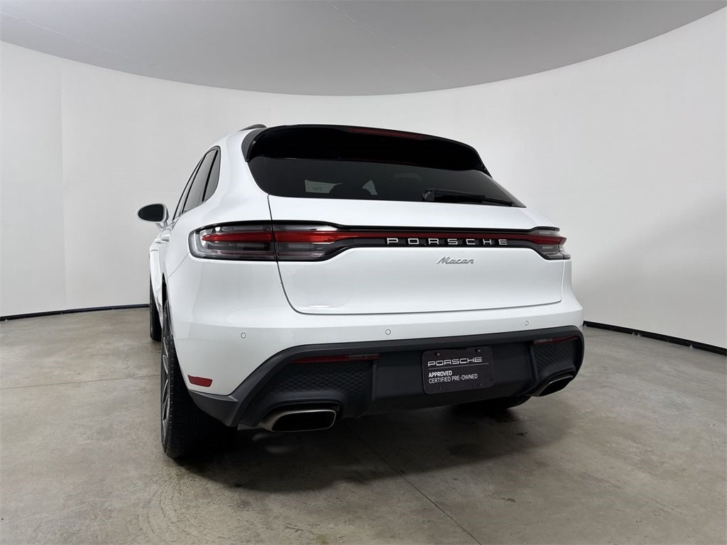 2025 Porsche Macan AWD
