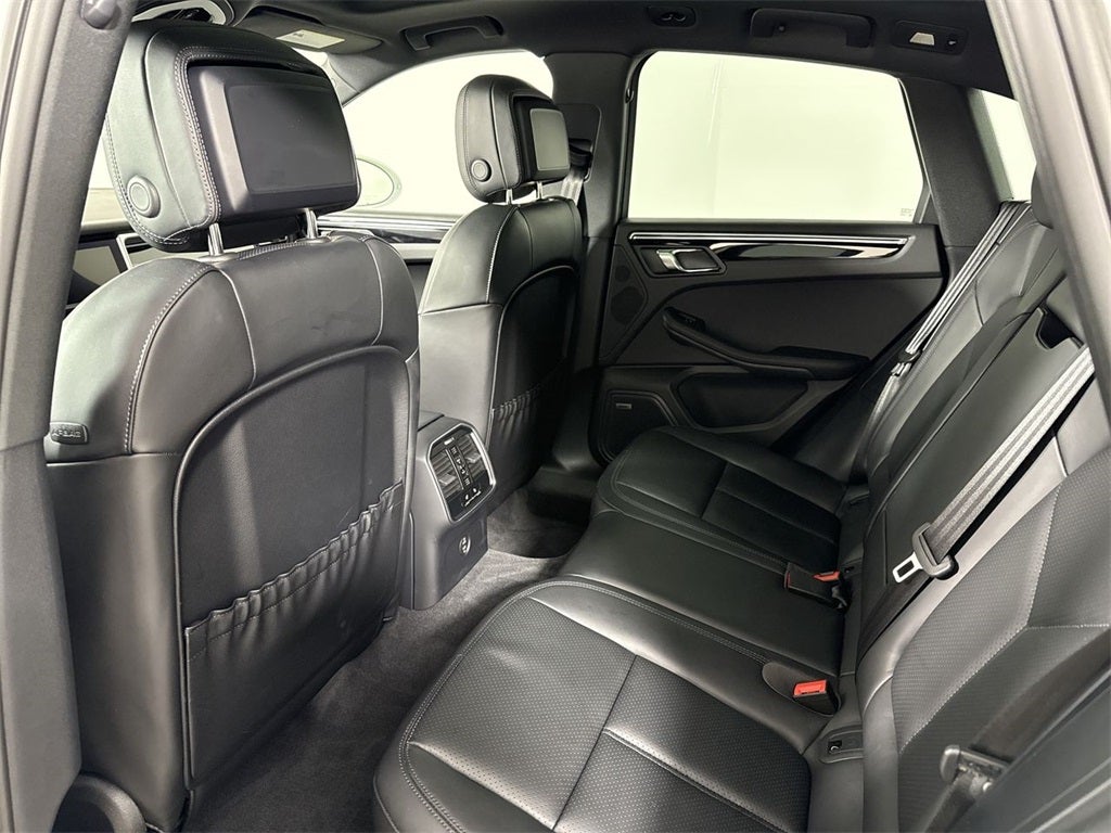 2025 Porsche Macan AWD