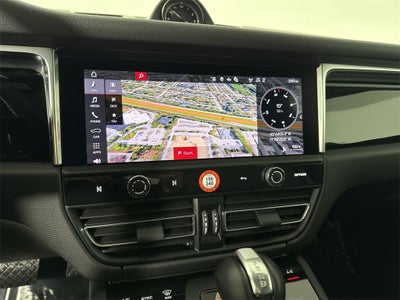 2025 Porsche Macan AWD