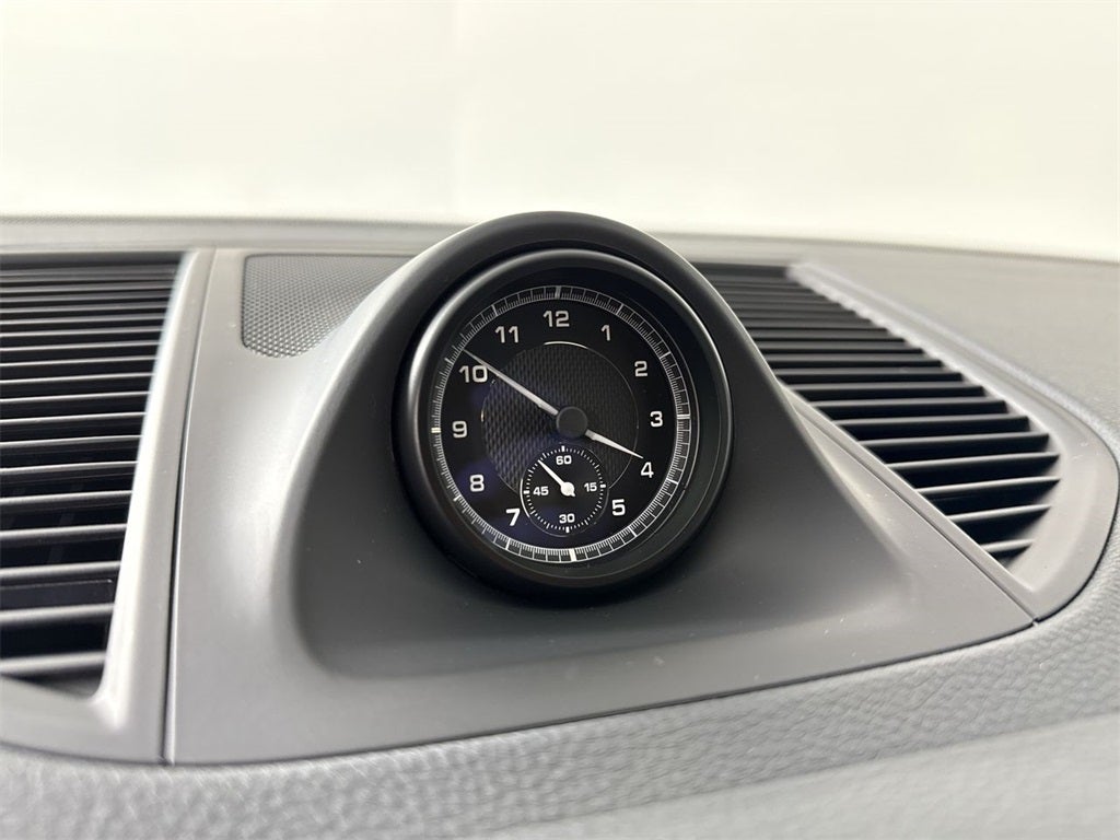 2025 Porsche Macan AWD